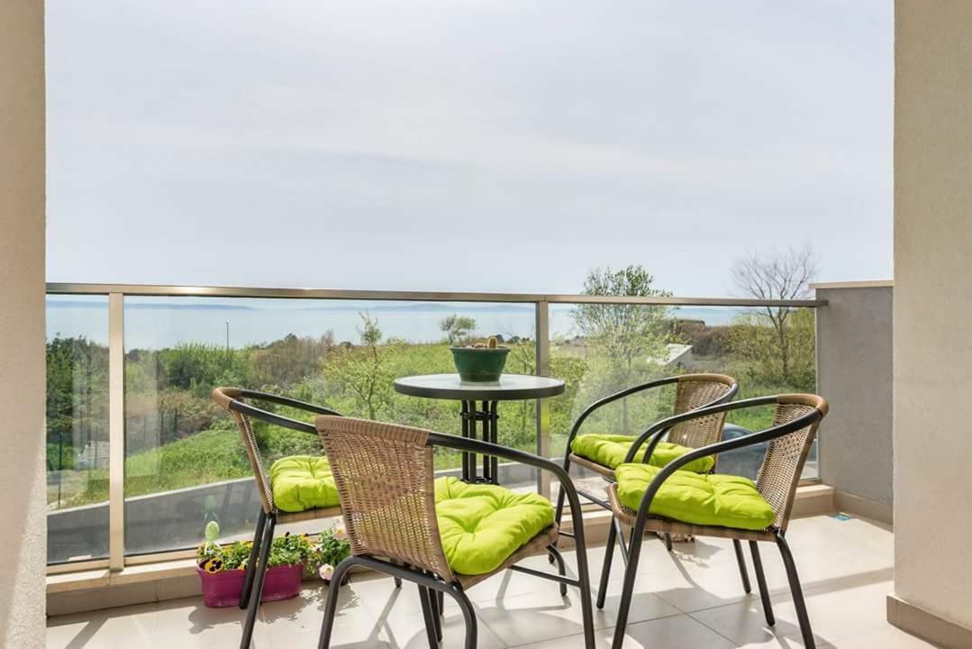 Apartment Alfa Сплит Екстериор снимка